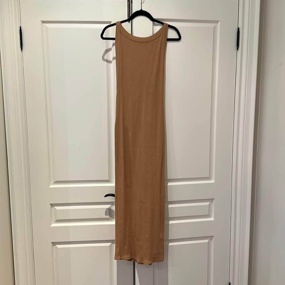 Beige ribbed dress